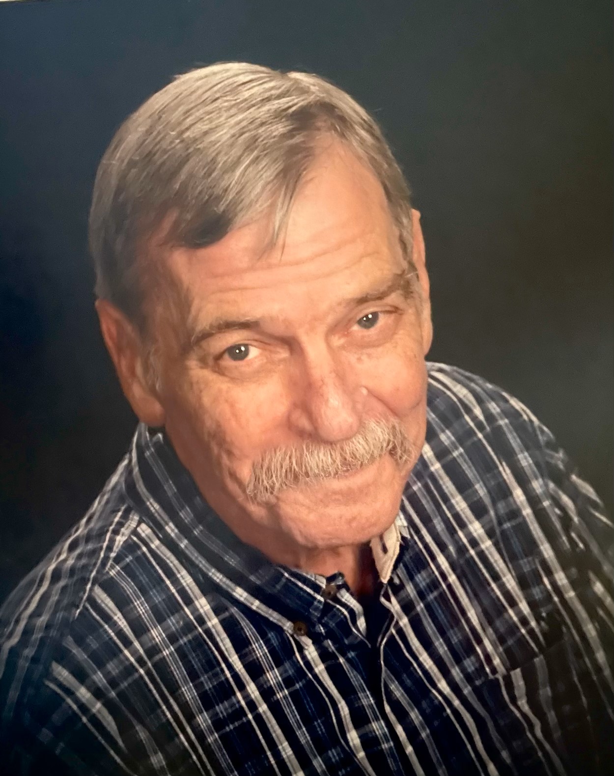 Roy Thomas Barnett – Voss & Sons Funeral & Cremation Services